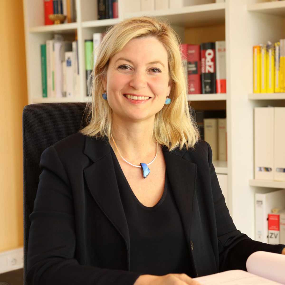Anwältin Kathrin Dorothée Wipper, Büdingen
